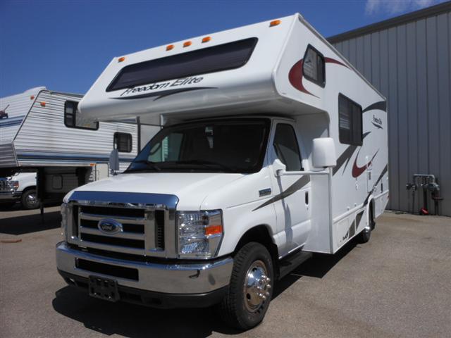 Used 2011 Fourwinds Freedom Elite 21C Class C For Sale